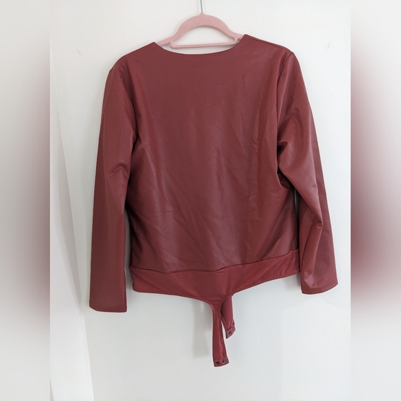 Express bodysuit - Picture 2 of 4